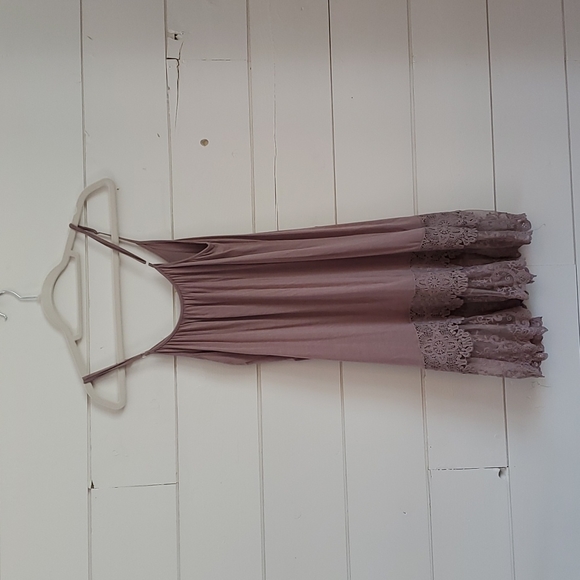 Mocha Lace-Tier Camisole - Picture 2 of 3